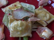 Ravioli gefüllt mit Ziegenkäse und Birne auf Fenchel-Gemüse - Rezept - Bild Nr. 3