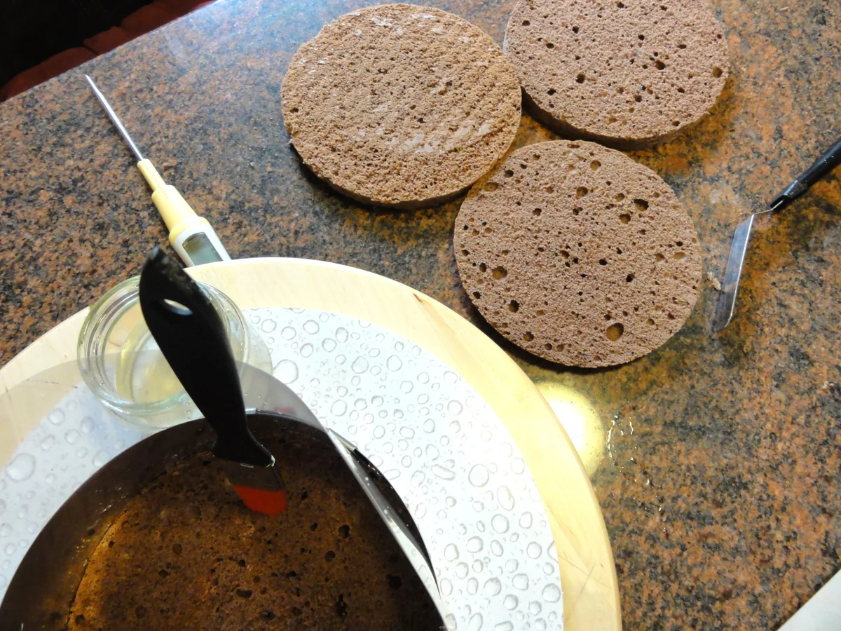 Rezept: Biskuit: SCHOKO ~ MOUSSE + LEMON ~ KÄSE ~ SAHNE Bild Nr. 11277 Biskuit: SCHOKO ~ MOUSSE + LEMON ~ KÄSE ~ SAHNE - Rezept - Bild Nr. 11277