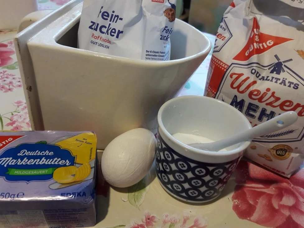 Rezept: Stachelbeer - Quarkkuchen Bild Nr. 4 Stachelbeer - Quarkkuchen - Rezept - Bild Nr. 4