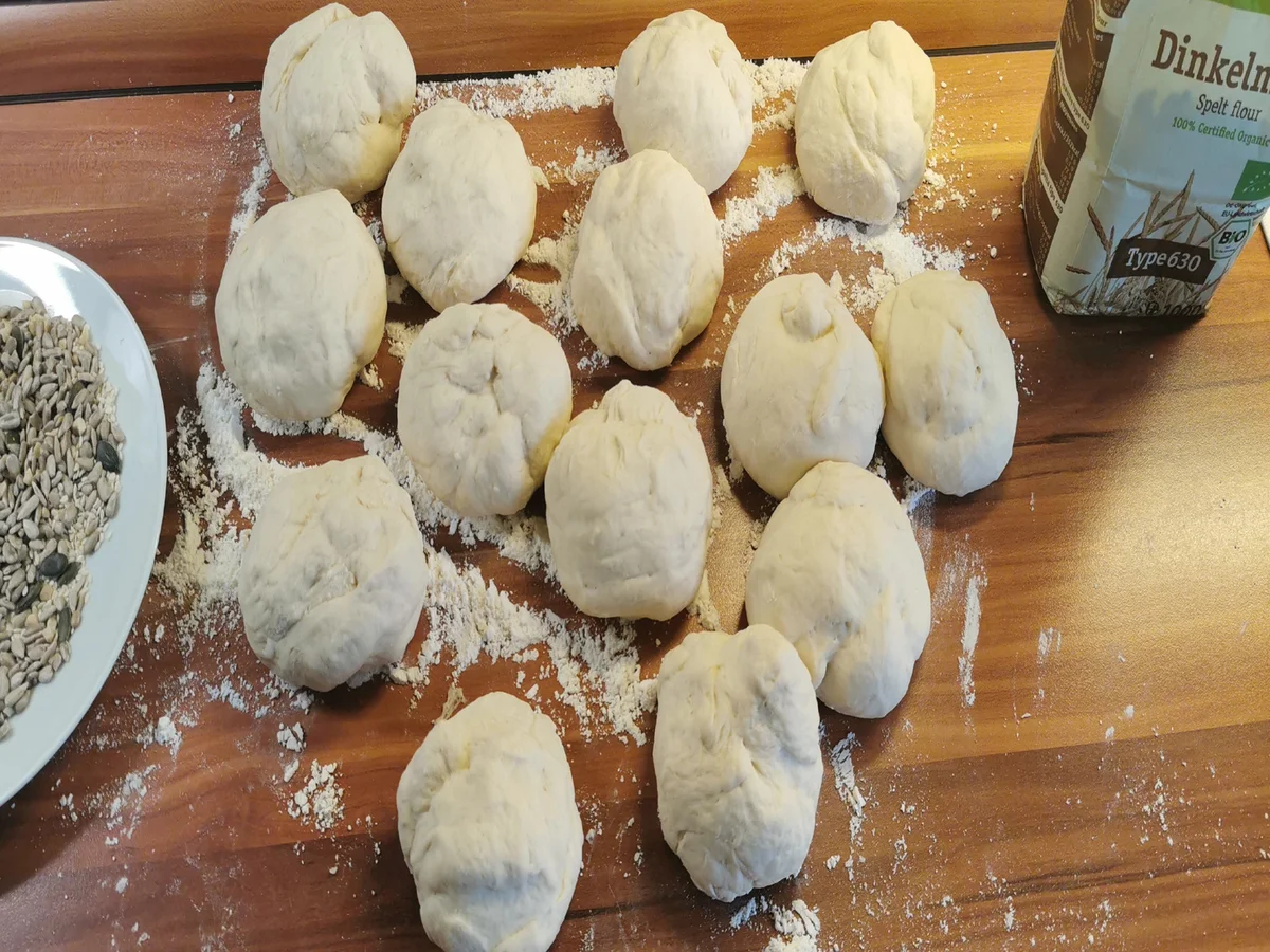 Brötchen mit Dinkelmehl - Rezept - Bild Nr. 8