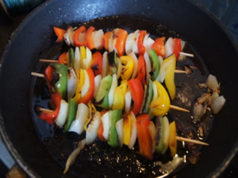 Schweinefiletspieße und Paprikaspieße mit pikanter Sauce - Rezept - Bild Nr. 17