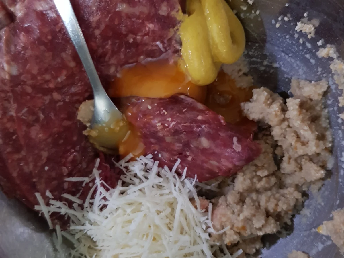 Kohlrabi gefüllt mir Parmesan-Kruste, Tomatensoße und Kartoffel-Kohlrabi-Taler - Rezept - Bild Nr. 11294