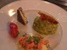 Avocado-Mango-Tatar mit Flusskrebsen auf Wasabischaum und Knusperkrönchen - Rezept - Bild Nr. 2