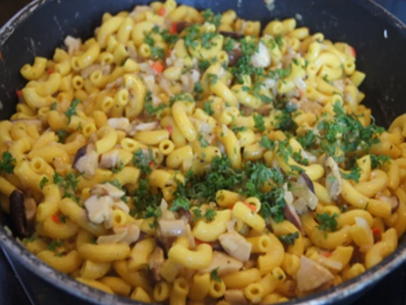 Rezept: Steinpilzpasta mit Hörnchen Nudeln Bild Nr. 17 Steinpilzpasta mit Hörnchen Nudeln - Rezept - Bild Nr. 17