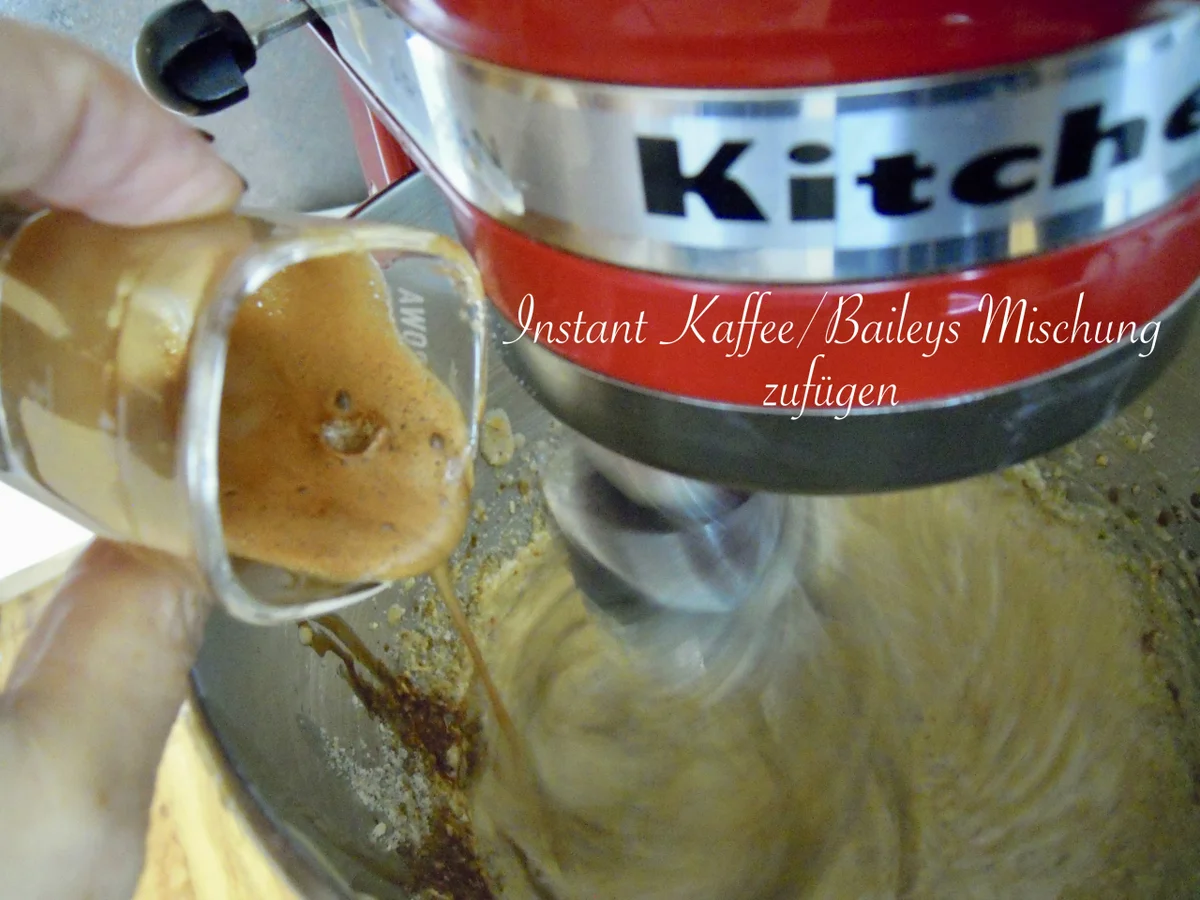 Rezept: Schoko - Mocca - Bananen - Törtchen Bild Nr. 19 Schoko - Mocca - Bananen - Törtchen - Rezept - Bild Nr. 19