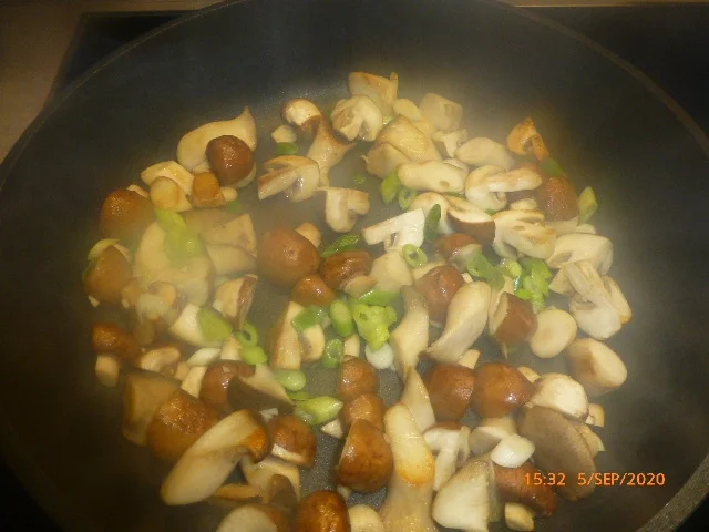 Pilz-Omelette mit Camembert - Rezept - Bild Nr. 3