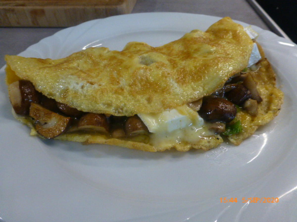 Pilz-Omelette mit Camembert - Rezept - Bild Nr. 7