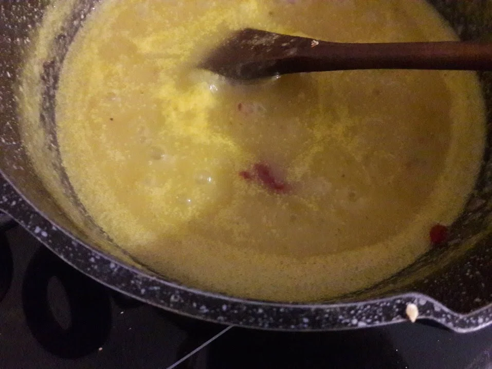 Gelbes Tomatensüppchen mit frittiertem Basilikum - Rezept - Bild Nr. 14