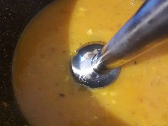 Gelbes Tomatensüppchen mit frittiertem Basilikum - Rezept - Bild Nr. 15