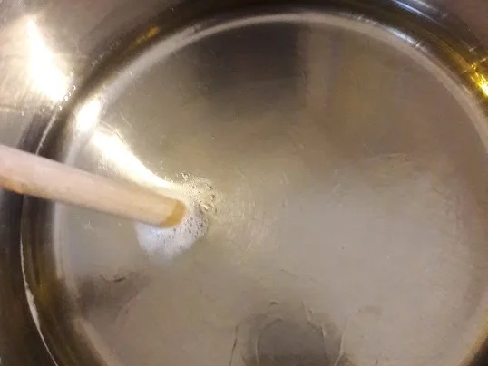 Gelbes Tomatensüppchen mit frittiertem Basilikum - Rezept - Bild Nr. 20