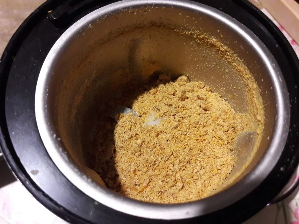 Gelbes Tomatensüppchen mit frittiertem Basilikum - Rezept - Bild Nr. 27