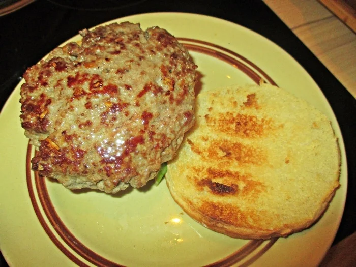 Mein einfacher Hamburger ohne Schnickschnack - Rezept - Bild Nr. 3