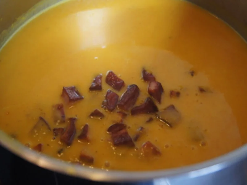 Kürbis-Möhren-Cremesuppe mit herzhafter Einlage - Rezept - Bild Nr. 16