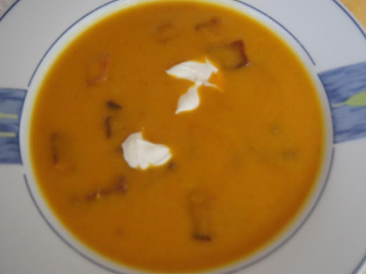 Kürbis-Möhren-Cremesuppe mit herzhafter Einlage - Rezept - Bild Nr. 18