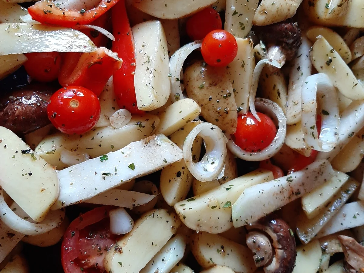 Rezept: Ofengemüse mit Feta und leckeren Dips (vegane Variante möglich) Bild Nr. 11338 Ofengemüse mit Feta und leckeren Dips (vegane Variante möglich) - Rezept - Bild Nr. 11338