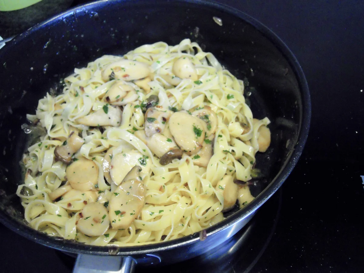 Pasta mit Kräuterseitlingen in feiner Kapernsauce - Rezept - Bild Nr. 17