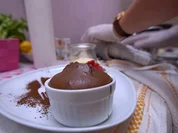 Weiße Mousse mit Tonkabohne Schokoküchlein und Himbeer-Minz-Sorbet - Rezept - Bild Nr. 2