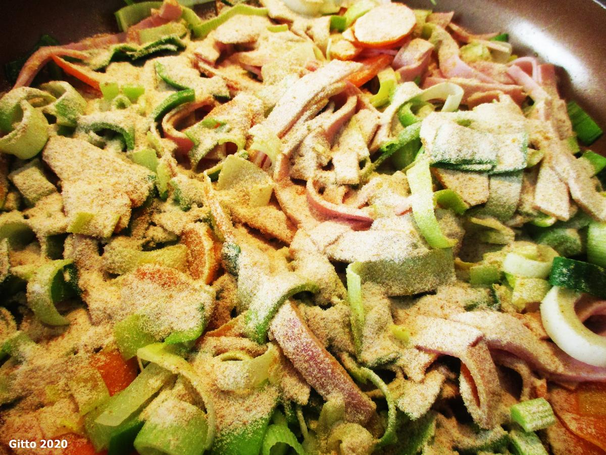 Nudelauflauf mit Schinken, Porree und Möhren - einfach - von Gitto