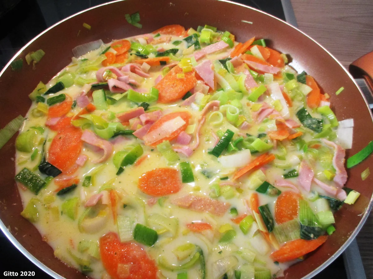 Rezept: Nudelauflauf mit Schinken, Porree und Möhren Bild Nr. 11384 Nudelauflauf mit Schinken, Porree und Möhren - Rezept - Bild Nr. 11384