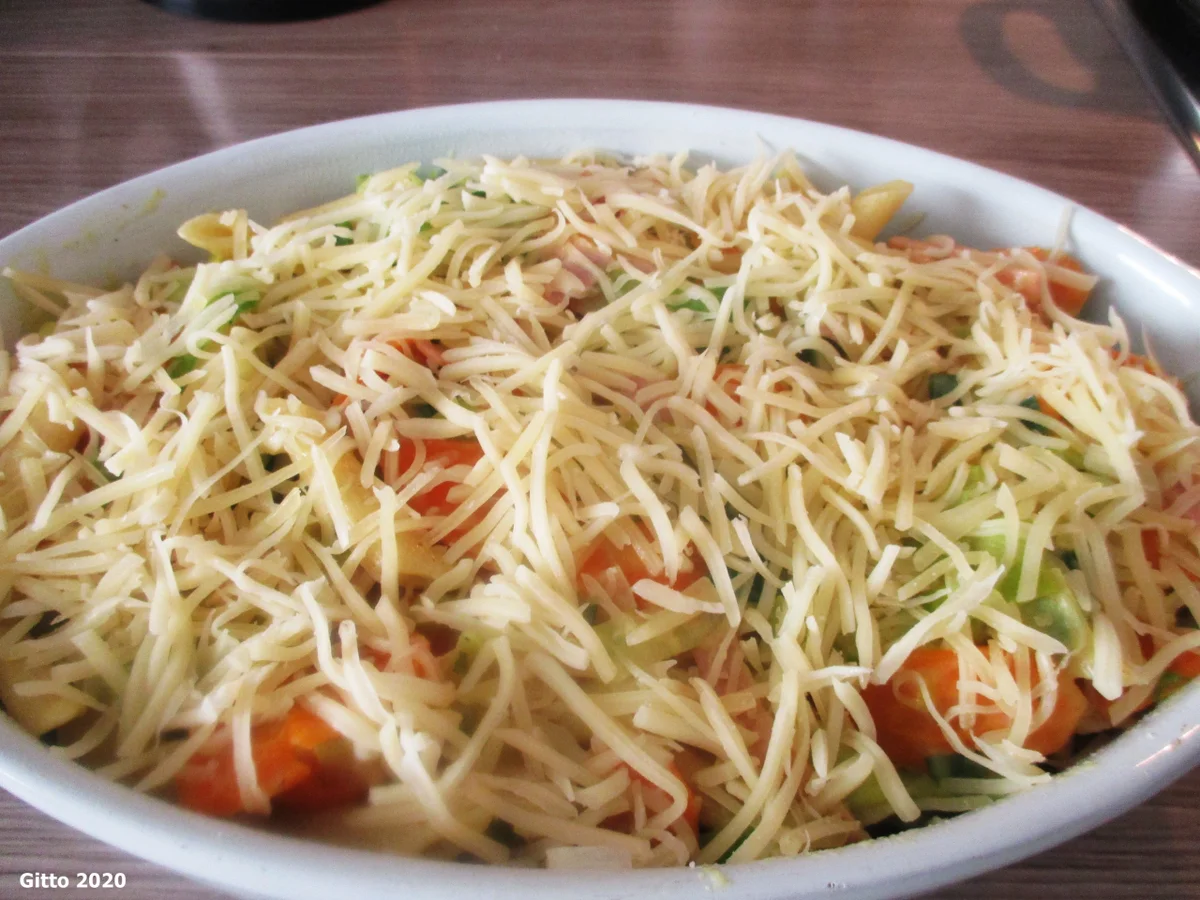 Rezept: Nudelauflauf mit Schinken, Porree und Möhren Bild Nr. 11386 Nudelauflauf mit Schinken, Porree und Möhren - Rezept - Bild Nr. 11386