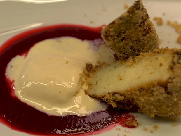 Rezept: Karthäuser Klöße mit Ricotta-Honigeis Bild Nr. 2 Karthäuser Klöße mit Ricotta-Honigeis - Rezept - Bild Nr. 2