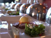 Rezept: Lamm mit Parpika-Panna-Cotta und Rucola-Melonen-Salat Bild Nr. 2 Lamm mit Parpika-Panna-Cotta und Rucola-Melonen-Salat - Rezept - Bild Nr. 2