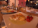 Zander mit Kartoffelgratin, Minitomaten und Meerrettich-Wasabi-Sauce - Rezept - Bild Nr. 2