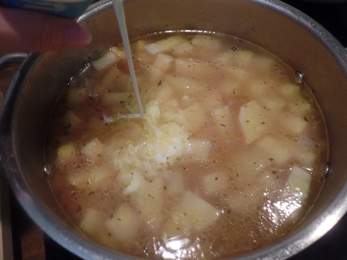 Selleriesuppe mit Birnen und Gorgonzola - Rezept - Bild Nr. 11394