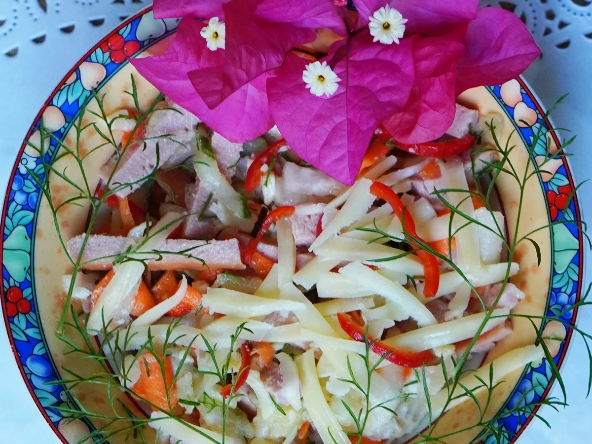 Baseler Wurstsalat mit Emmentaler - Rezept - Bild Nr. 2