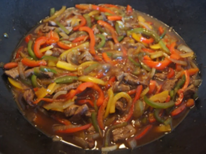 Asia-Paprika-Geschnetzeltes mit Bratreis - Rezept - Bild Nr. 11