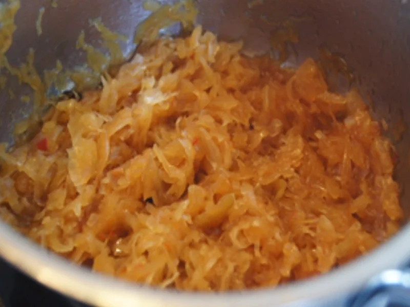 Raucherfleisch mit Sauce, Sauerkraut und Drillingen - Rezept - Bild Nr. 8