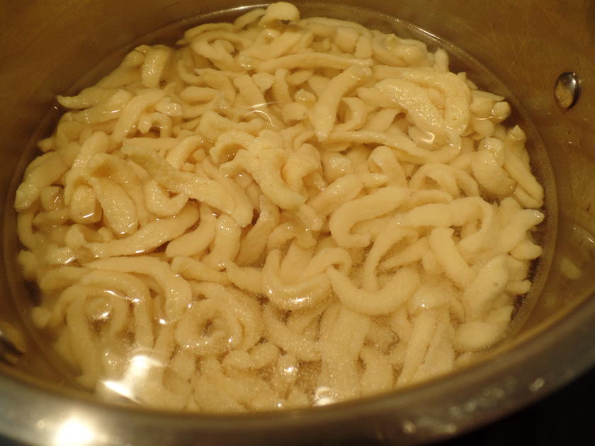 Steinpilz Gulasch mit Spätzle - einfach - von Sheeva1960