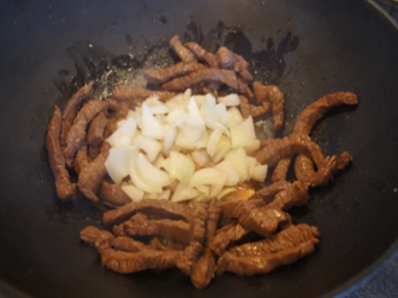 Rindfleisch mit Gemüse und Bratreis - Rezept - Bild Nr. 9