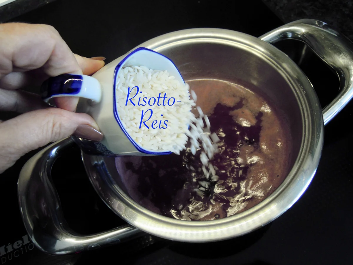 Rezept: süßer Aronia Risotto ... ein fruchtiges Vergnügen Bild Nr. 4 süßer Aronia Risotto ... ein fruchtiges Vergnügen - Rezept - Bild Nr. 4