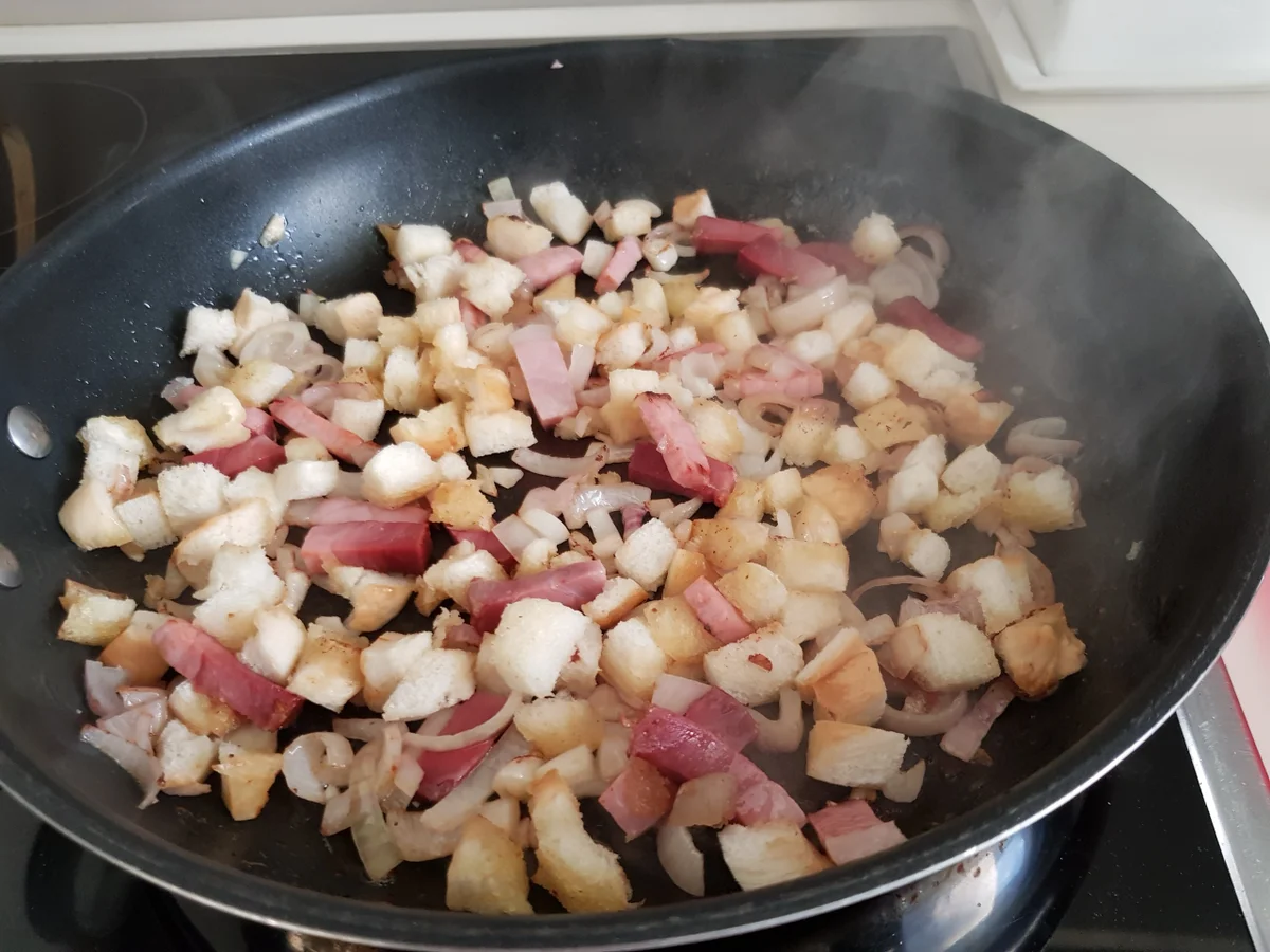 Rezept: Hasselback-Kartoffeln mit Radieser'l-Salat Bild Nr. 11436 Hasselback-Kartoffeln mit Radieser'l-Salat - Rezept - Bild Nr. 11436