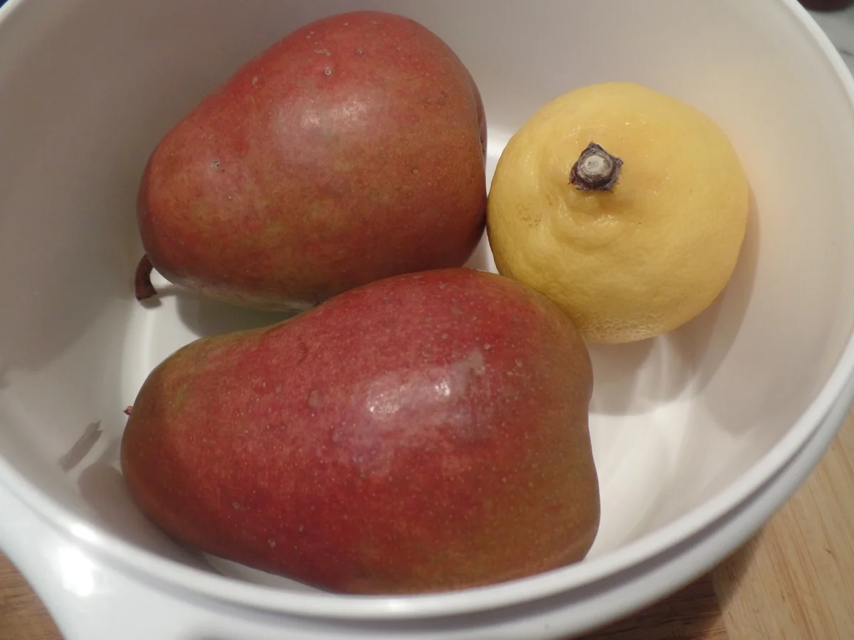 Birnen-Walnuss-Muffins mit Mascarpone -Frischkäsehaube - Rezept - Bild Nr. 11435