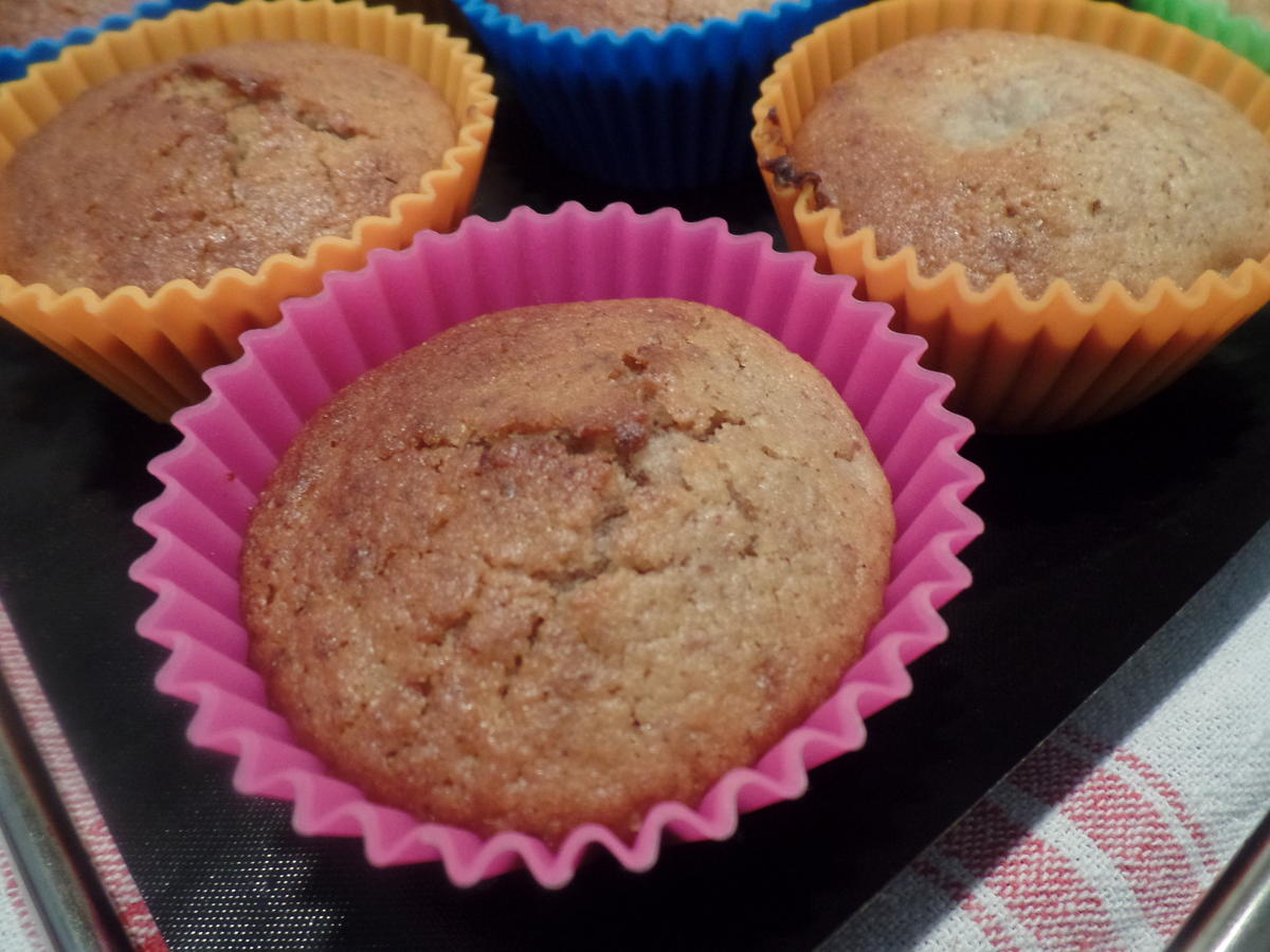 Birnen-Walnuss-Muffins mit Mascarpone -Frischkäsehaube - Rezept - Bild Nr. 11450