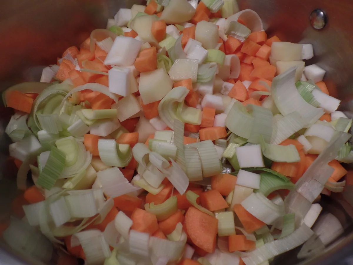Lauch-Buletten auf Gemüse - Rezept - Bild Nr. 11461