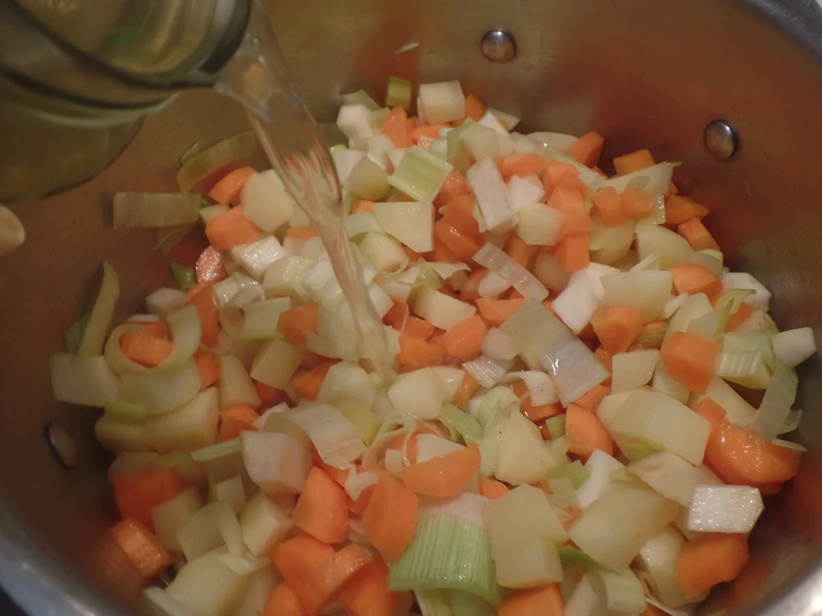 Lauch-Buletten auf Gemüse - Rezept - Bild Nr. 11463