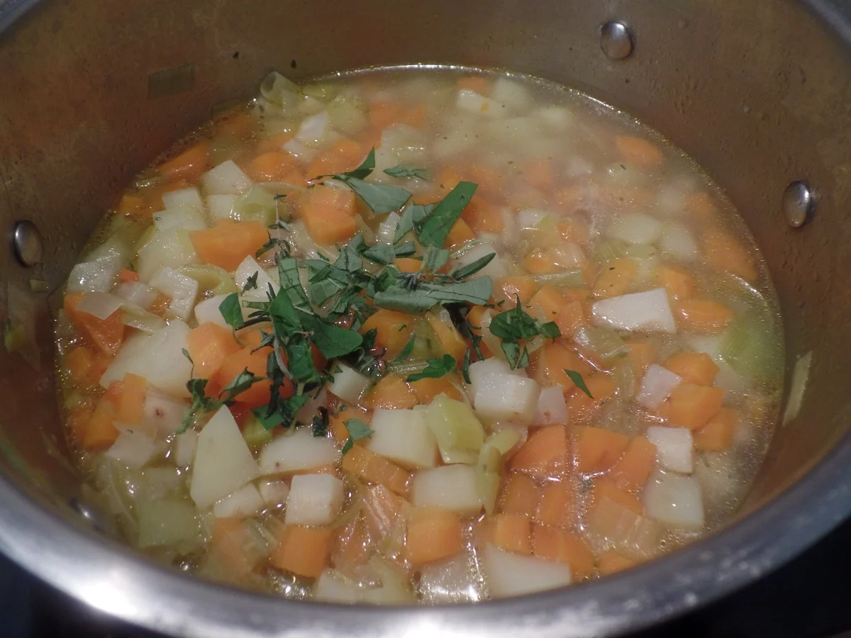 Lauch-Buletten auf Gemüse - Rezept - Bild Nr. 11464