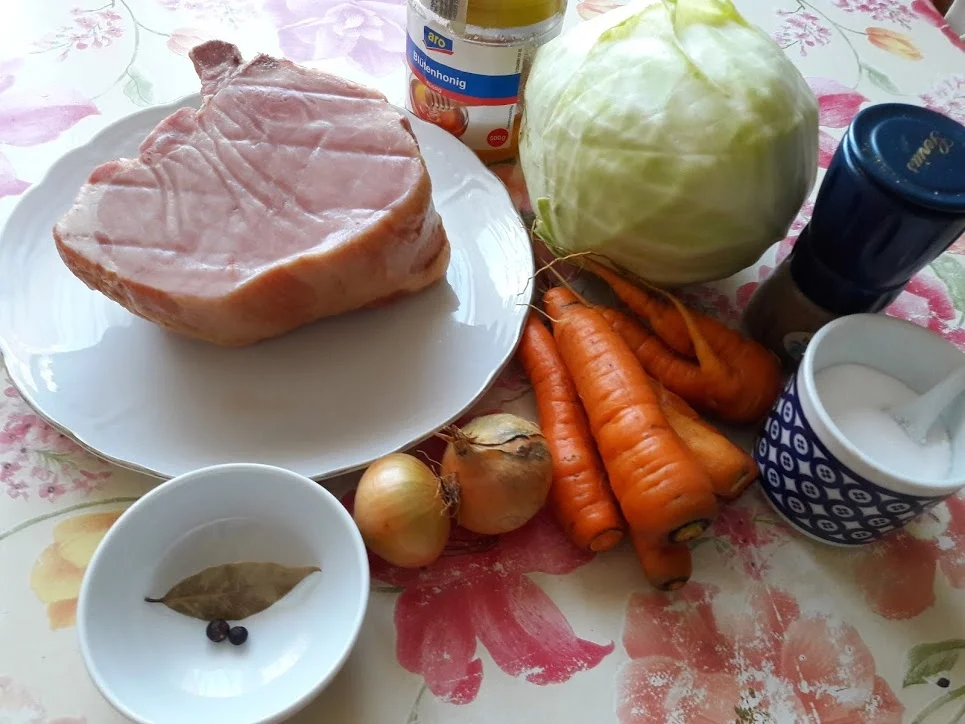 Rezept: Kassler mit Weißkohl Bild Nr. 5 Kassler mit Weißkohl - Rezept - Bild Nr. 5