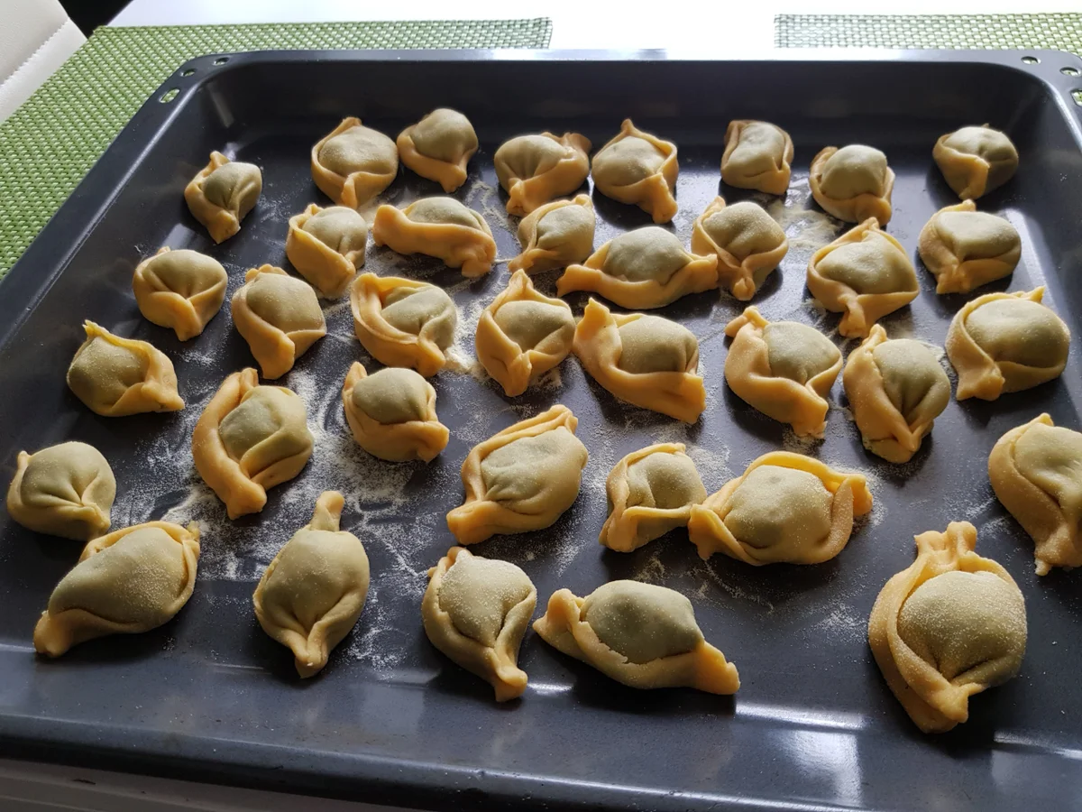 Rezept: Agnolotti piemontesi del Plin Bild Nr. 3 Agnolotti piemontesi del Plin - Rezept - Bild Nr. 3