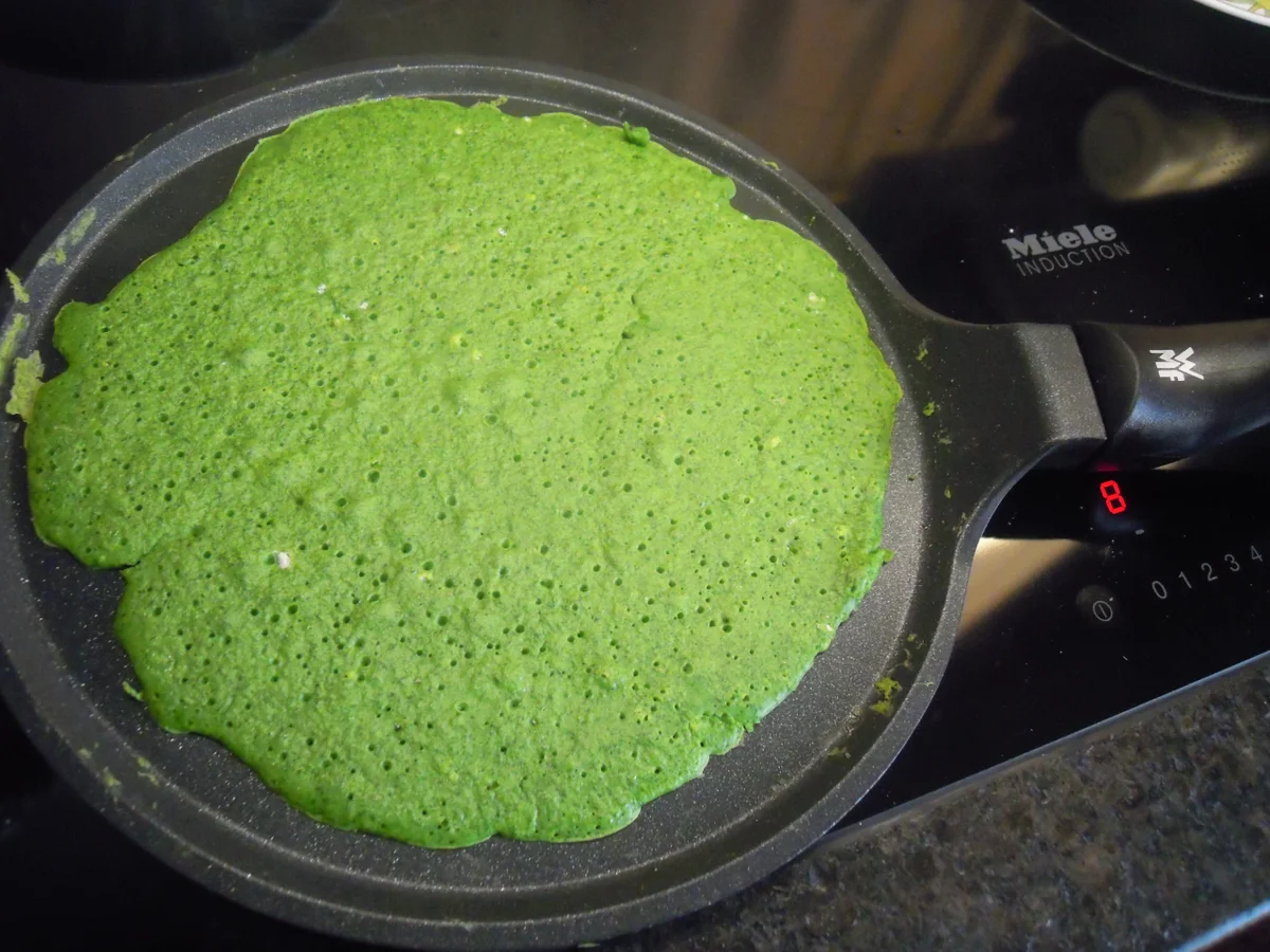 Rezept: Spinat Palatschinken - herzhaft gefüllt Bild Nr. 4 Spinat Palatschinken - herzhaft gefüllt - Rezept - Bild Nr. 4