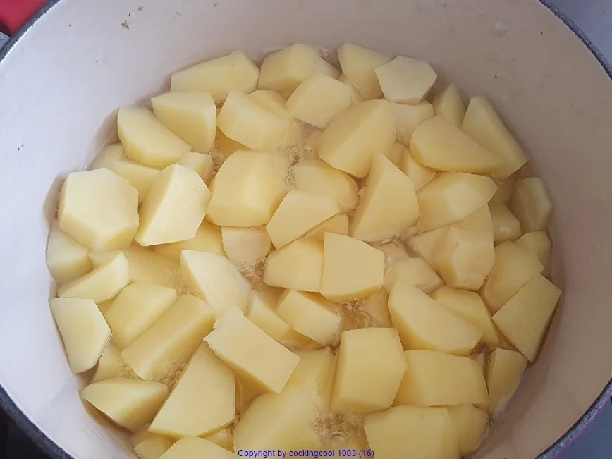 Rezept: Sauerkraut Kassler Kartoffel Trauben = Rezeptbau NR 22 Bild Nr. 5 Sauerkraut Kassler Kartoffel Trauben = Rezeptbau NR 22 - Rezept - Bild Nr. 5