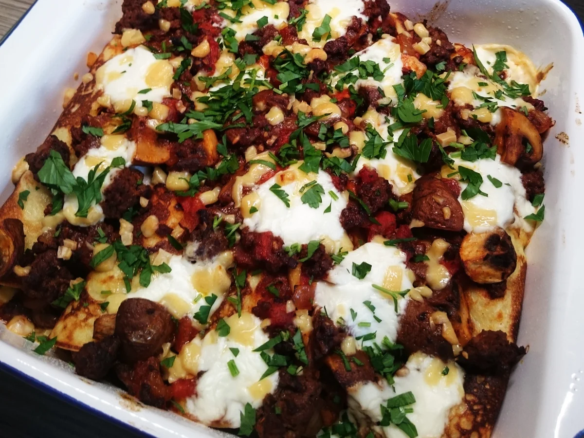 Gratinierte Kartoffelpfannkuchen mit Hack, Pilzen und Tomaten - Rezept - Bild Nr. 11530