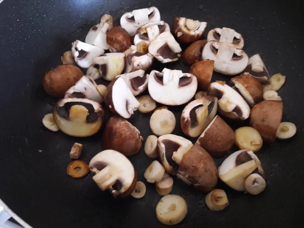 Rezept: Champignonpfanne Bild Nr. 5 Champignonpfanne - Rezept - Bild Nr. 5