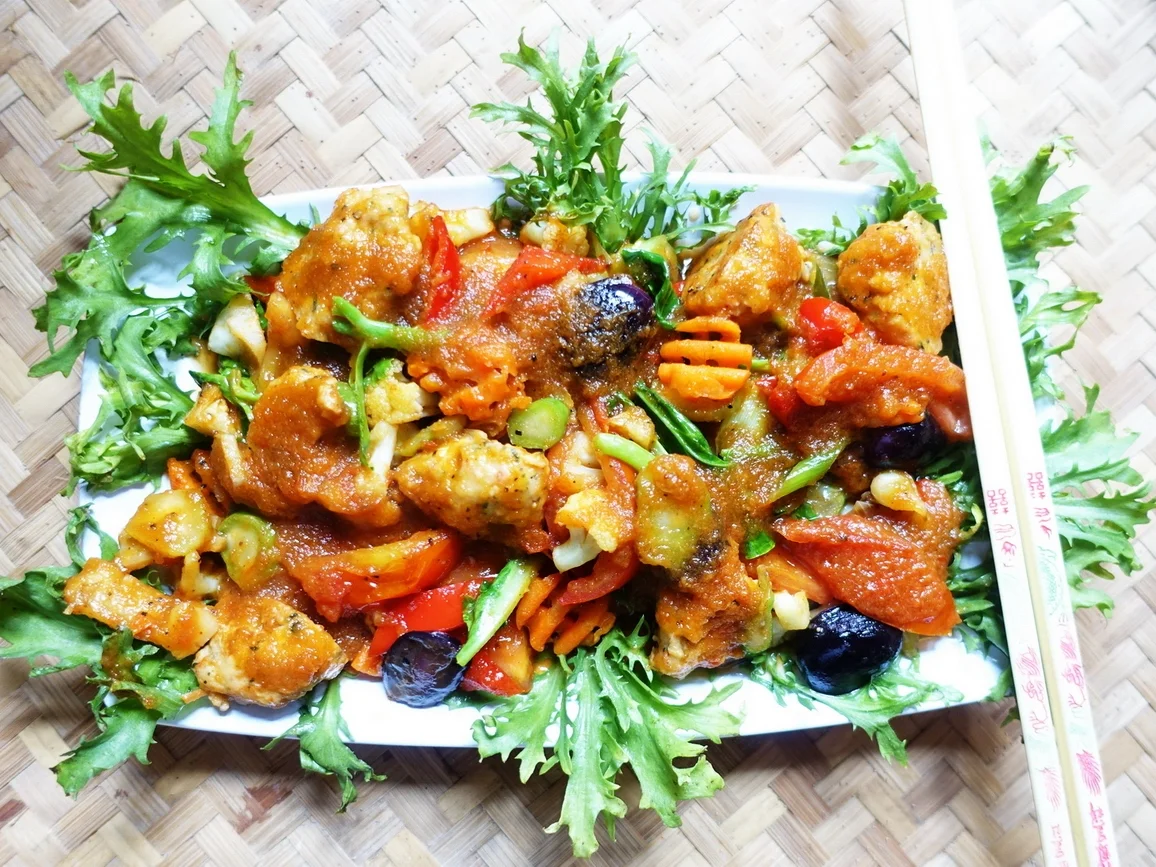 Rezept: Garnelenbällchen in Austernsauce Bild Nr. 2 Garnelenbällchen in Austernsauce - Rezept - Bild Nr. 2