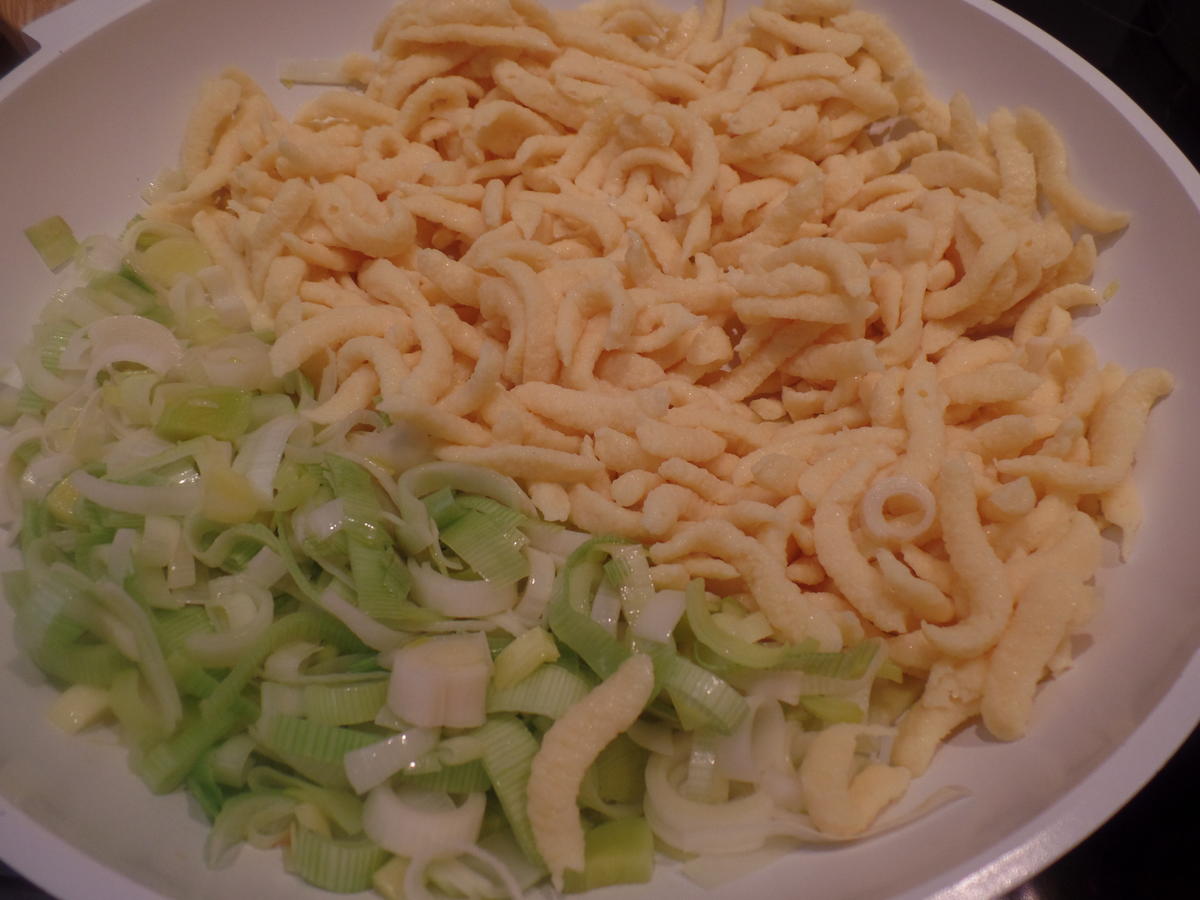 Überbackene Käse-Spätzle - Rezept mit Bild - kochbar.de