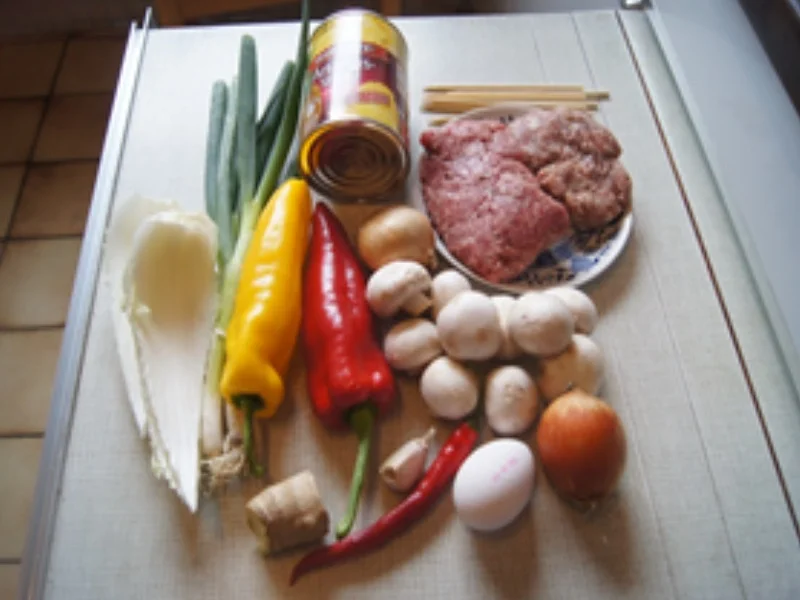 Rezept: Herzhafte Hackfleischbällchen-Spieße auf Gemüse süß-sauer Bild Nr. 3 Herzhafte Hackfleischbällchen-Spieße auf Gemüse süß-sauer - Rezept - Bild Nr. 3