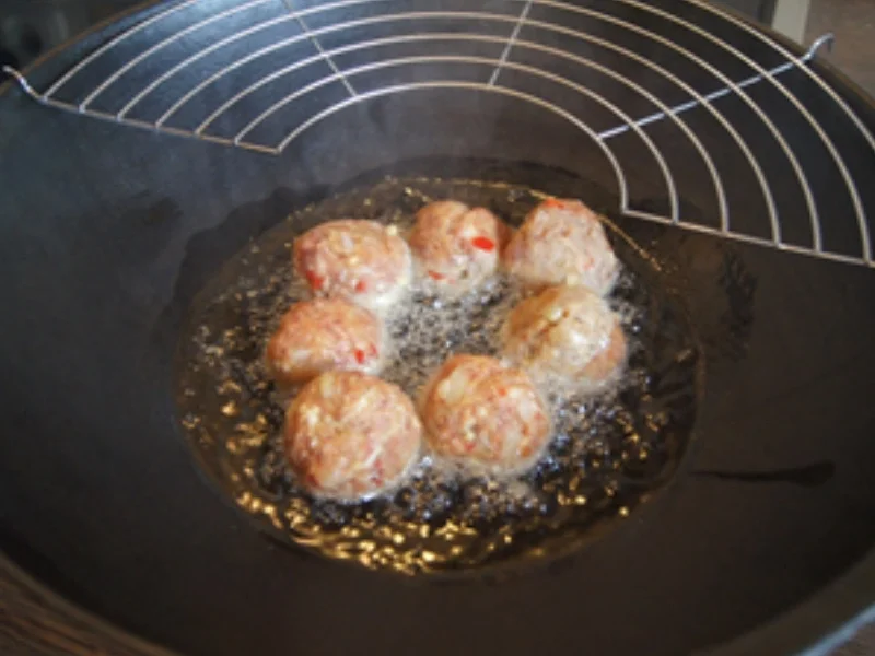 Rezept: Herzhafte Hackfleischbällchen-Spieße auf Gemüse süß-sauer Bild Nr. 10 Herzhafte Hackfleischbällchen-Spieße auf Gemüse süß-sauer - Rezept - Bild Nr. 10